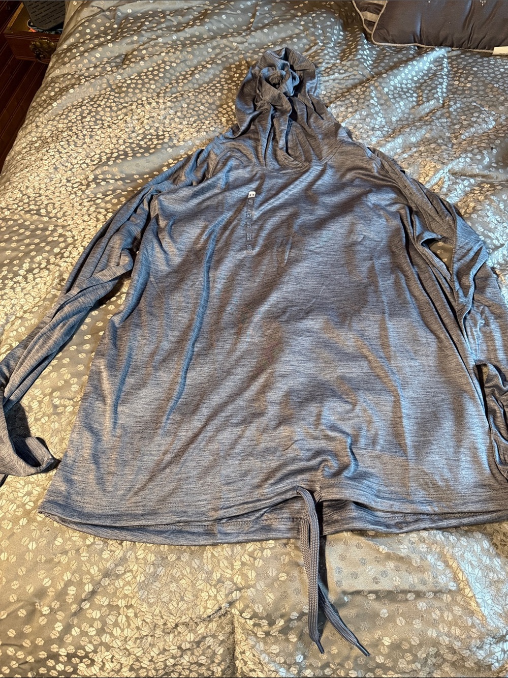 Under Armour Lightweight Gray Hooded Long-Sleeve Top